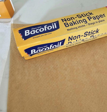 Bacofoil Non-Stick Baking Paper 38cm x 10m | Easy Release & Non-Slip