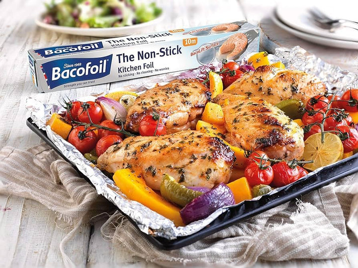 Bacofoil Non-Stick Kitchen Foil 30cm x 10m | Easy-Cut System & BacoLift Surface