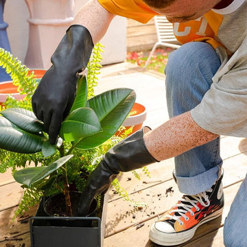 Marigold Extra Tough outdoor glove showing the black exterior
